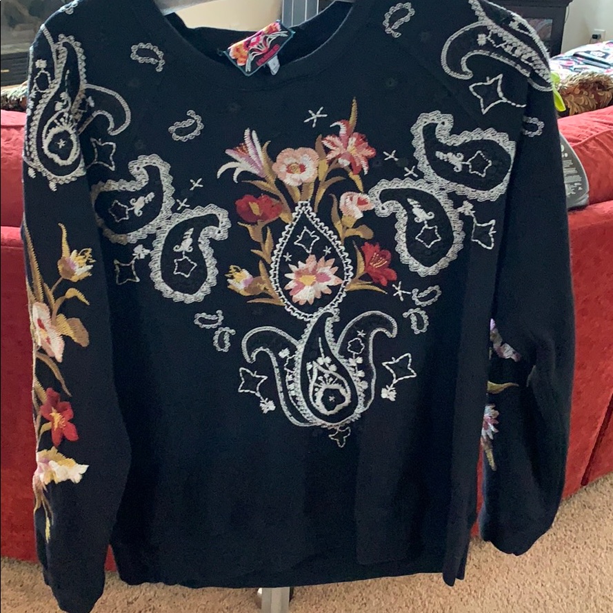 Nwt Johnny Was Wendy Raglan Embroidered Black Sweatshirt